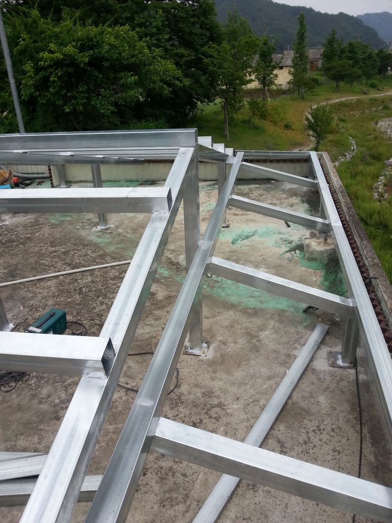 슬라브 옥상 시공 중 입니다