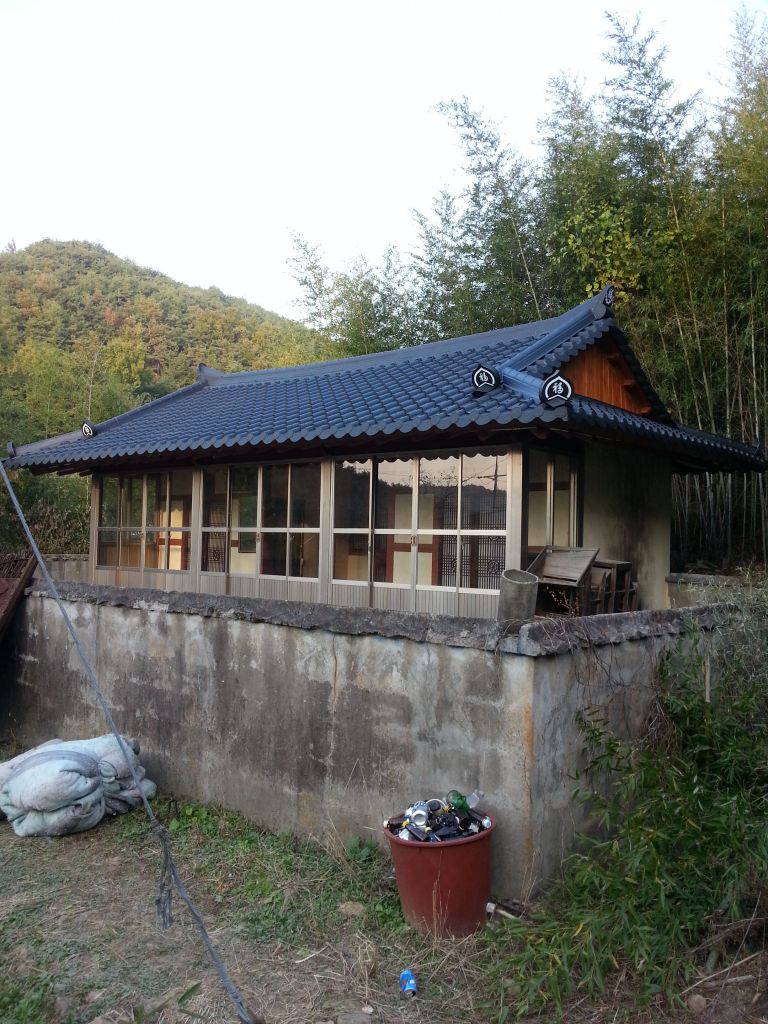 전통기와형 제각시공 사례